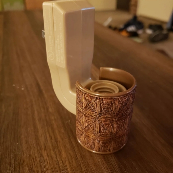 Bath and Body Works Wall Flower - Picture 2 of 4